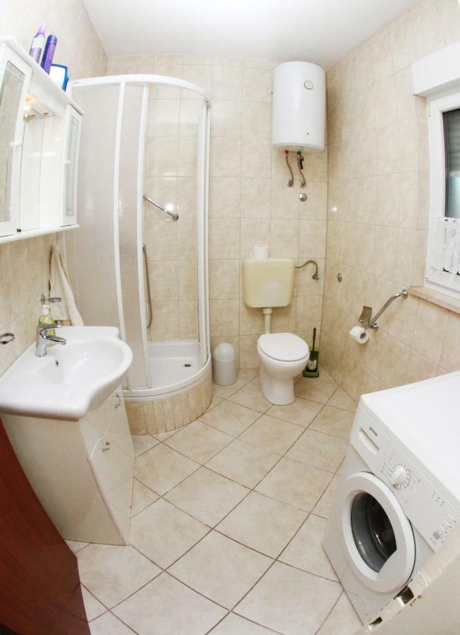 Ferienwohnung Raos Iva Trogir Exterior foto